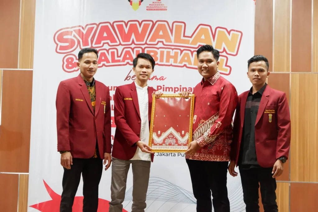 Gandeng Suara Muhammadiyah, DPP IMM Luncurkan Batik Nasional