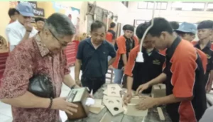 Putra Bung Tomo Resmikan “Radio Perjuangan” Karya Siswa SMKN 12 Surabaya