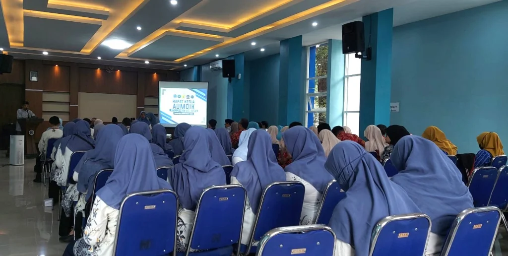 PCM Klojen Satukan Tekad dan Teguhkan Sinergi AUM Pendidikan dalam Raker 2025