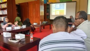 Rakor Pembagian Tugas SD Muhammadiyah Kota Blitar: Menjadi Teladan, Bukan Memberi Teladan