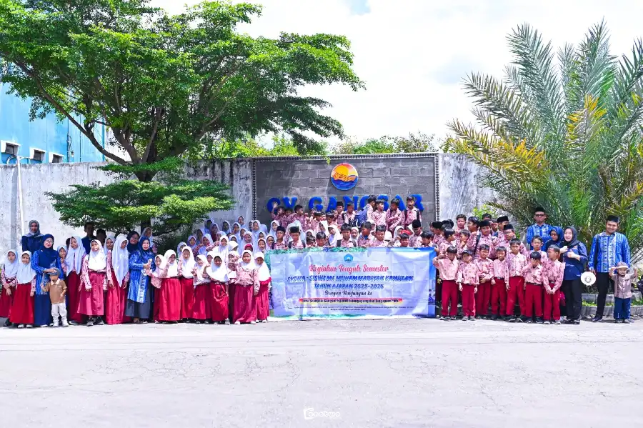 Siswa MI Muhammadiyah Kamulan Belajar Nyata lewat Kunjungan Industri