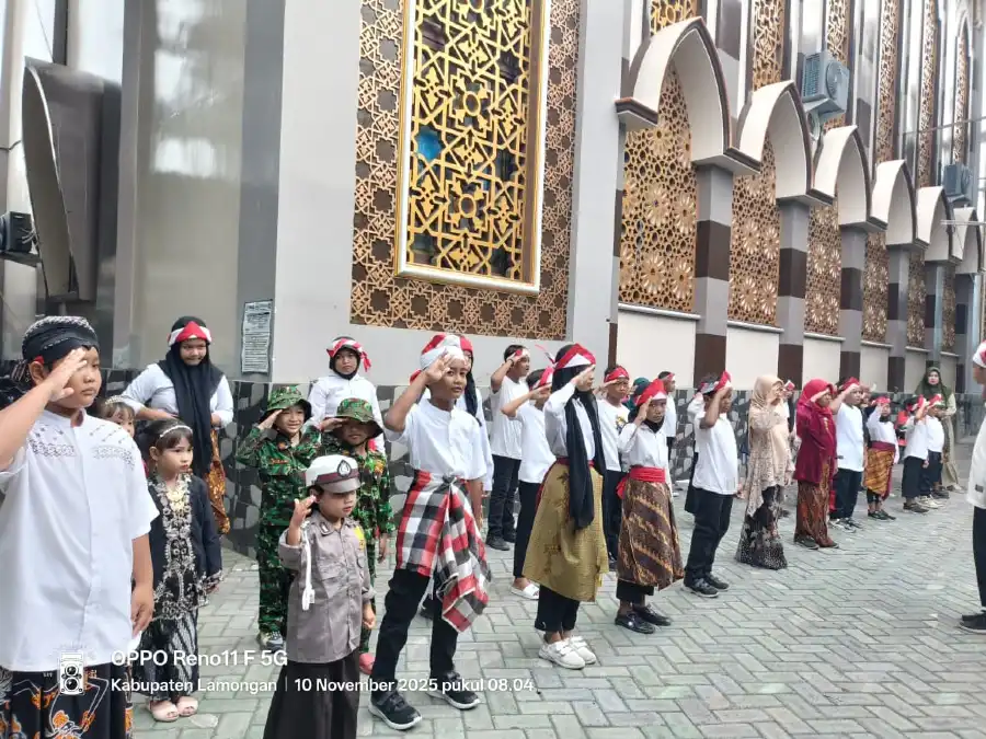 Menumbuhkan Cinta dalam Kesederhanaan: Peringatan Hari Pahlawan di MIM 11 dan TK Aisyiyah Jabung