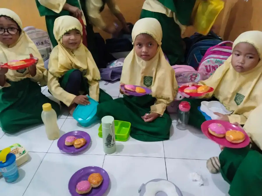 Trial Class SD Muwri: Belajar, Bermain, dan Bereksplorasi dengan Gembira