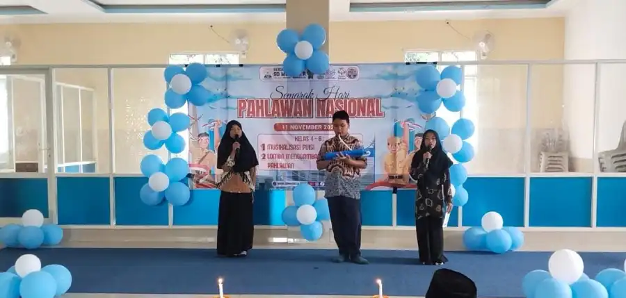  SD Muhammadiyah 8 Tulangan Gelar Lomba Musikalisasi Puisi Sambut Hari Pahlawan