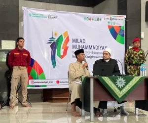 Pengajian Akbar PCM Krian Meriahkan Milad Muhammadiyah ke-113 di Masjid Baiturrahman