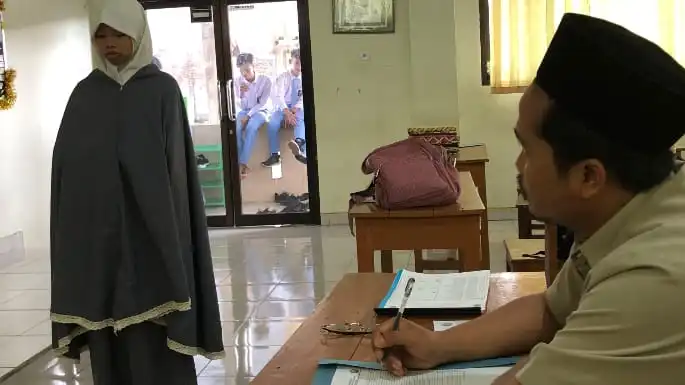 SMA Muha Genteng Perketat HPT pada Ujian Praktik Ibadah SAS Ganjil 2025