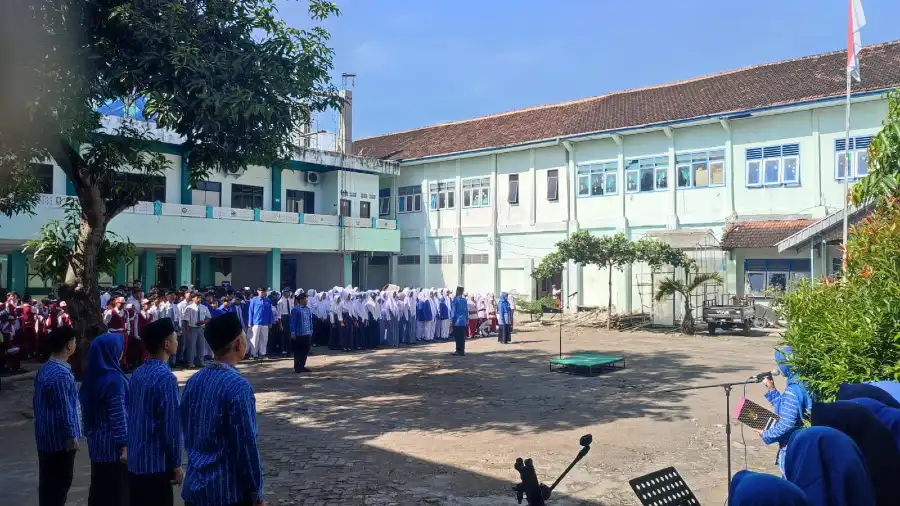 Upacara HGN 2025, Guru AUM Muhammadiyah Kota Blitar Didorong Jadi Teladan