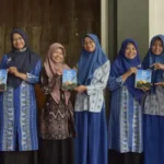 SMP Muhammadiyah 3 Pandaan Rayakan Hari Guru Nasional dengan Meluncurkan Buku Puisi