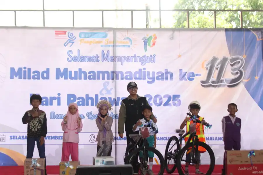 SD Muhammadiyah 9 Malang Meriahkan Milad ke-113 Muhammadiyah dan Hari Pahlawan