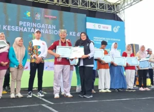 RS PKU Muhammadiyah Rogojampi Sabet Juara 1 Senam Peregangan HKN Banyuwangi