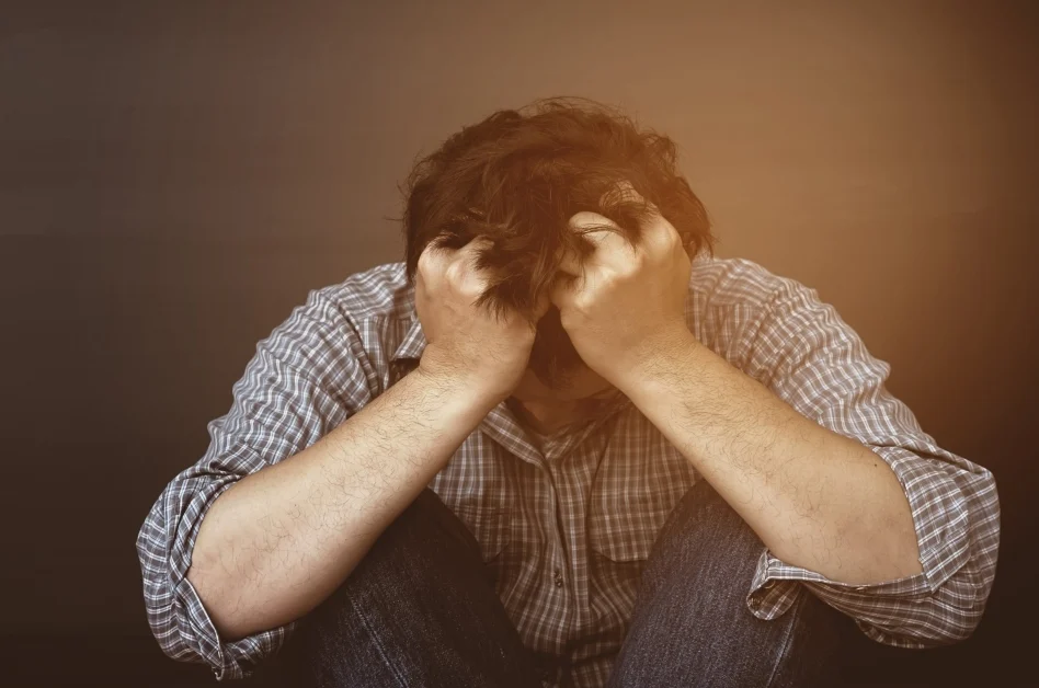 Manajemen Stres saat Pandemi, Batasi Informasi dari Medsos