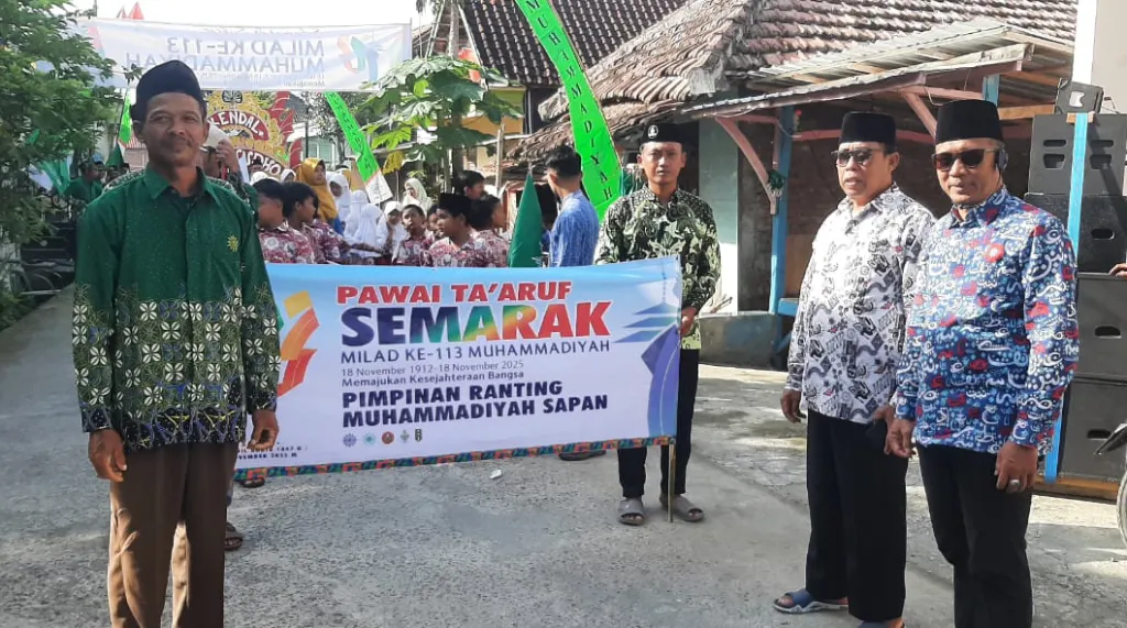 Tongklek Menggema, Syiar Menguat: Pawai Ta’aruf Milad ke-113 Muhammadiyah di Sapan