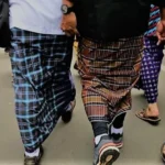 Stempel Modernis dan Tradisionalis