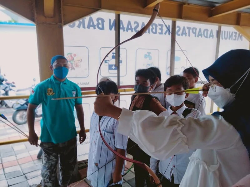 Bagikan Hadiah, Stand Archery Berlian Tak Sepi Pengunjung