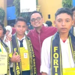 Spemutu Gresik Sambut Ratusan Siswa Baru dengan Selempang Persahabatan