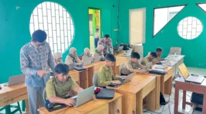Murid SD Muhammadiyah Kota Blitar Antusias Ikuti Simulasi ANBK dengan Chromebook