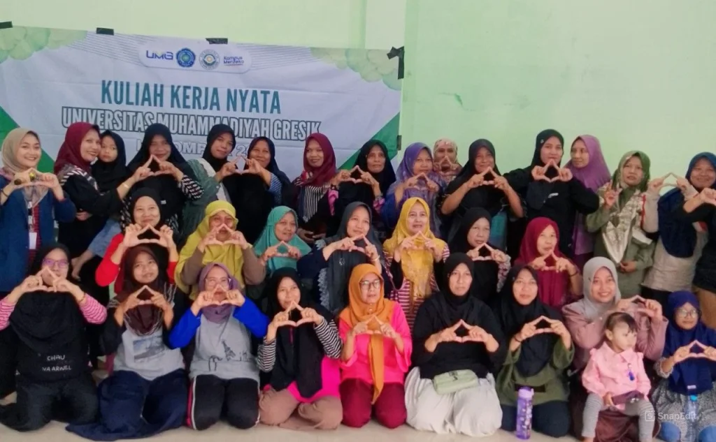 Brownies dari Kulit Pisang: Inovasi Mahasiswa KKN UMG untuk Tingkatkan Ekonomi Warga Babaksari