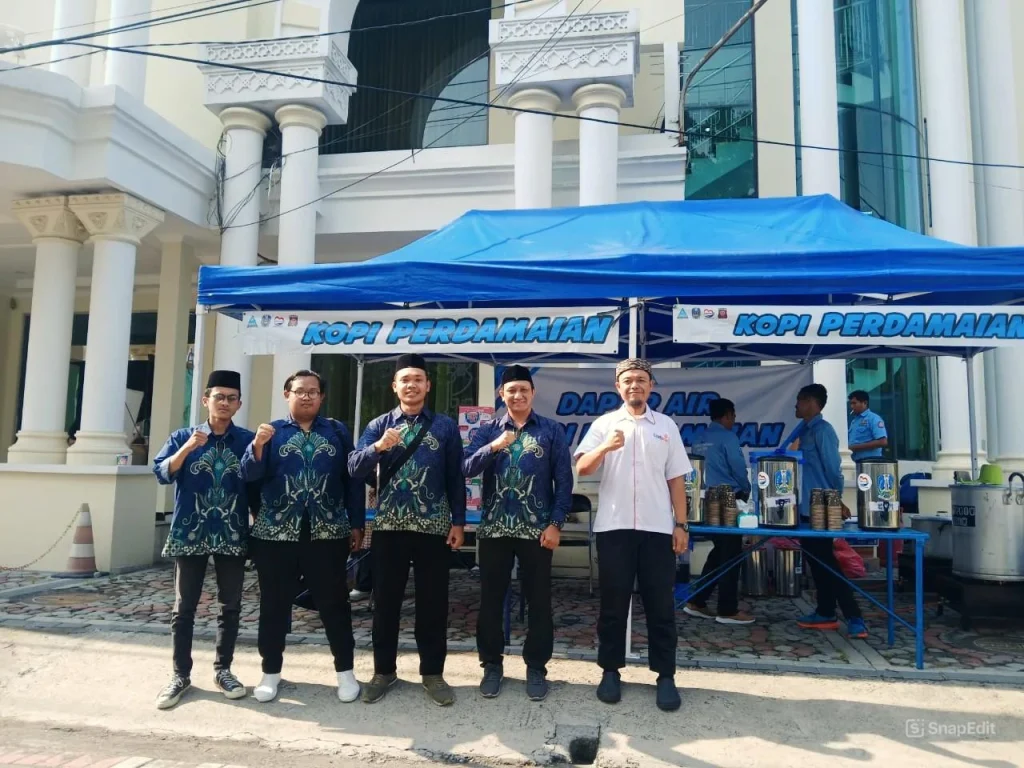 Tenda Air Panas Kopi Perdamaian Kementerian Sosial RI Sambut Peserta Silaturahmi Wilayah LDK Jatim