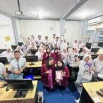 Remaja Sehat, Bangsa Kuat: Mahasiswa Kebidanan FIK UM Surabaya Sosialisasikan Pencegahan IMS di SMK Mudisa