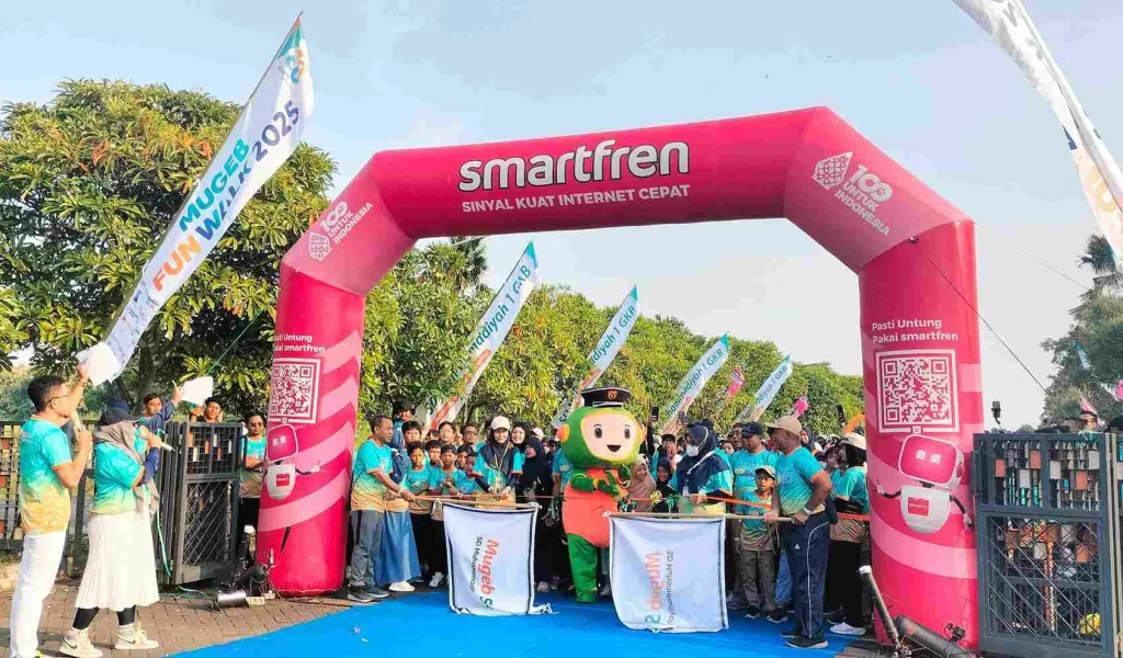 Ribuan Pesesta Warnai Fun Walk Milad SD Muhammadiyah 1 GKB