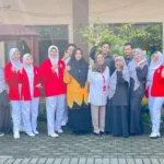 STIKes Patria Husada Blitar Gelar Aksi Minum Air Putih Bersama di SD Muhammadiyah Kota Blitar, Serukan Hidup Sehat