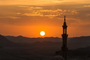 Tentang Waktu-Waktu Terlarang Shalat dan Qadha yang Dibolehkan Syariat
