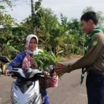 Semarak Milad ke-113 Muhammadiyah: Tebar Sayur untuk Warga oleh Siswa SMK Muhammadiyah 5 Gresik