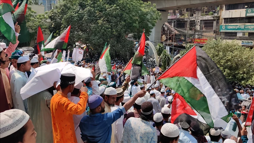 Bangladesh Bergejolak! Massa Tuntut ICC Tangkap Netanyahu atas Genosida di Gaza