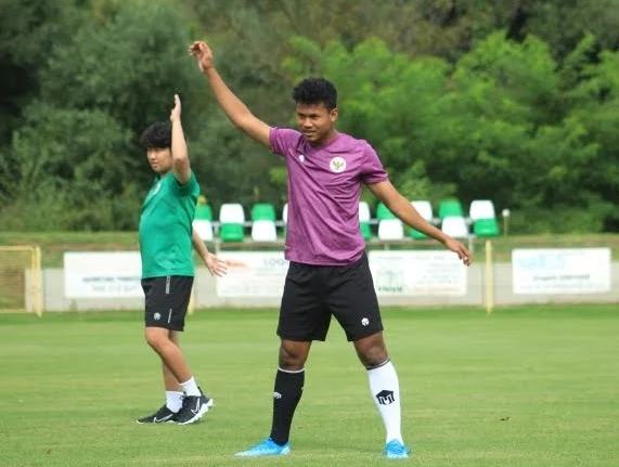 Belajar dari Kaos Kaki Beda Warna Timnas U-19