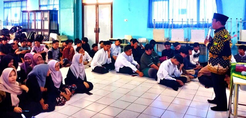 Kajian Jumat Smamuga Tulangan Ajak Siswa Optimalkan Tiga Potensi Diri