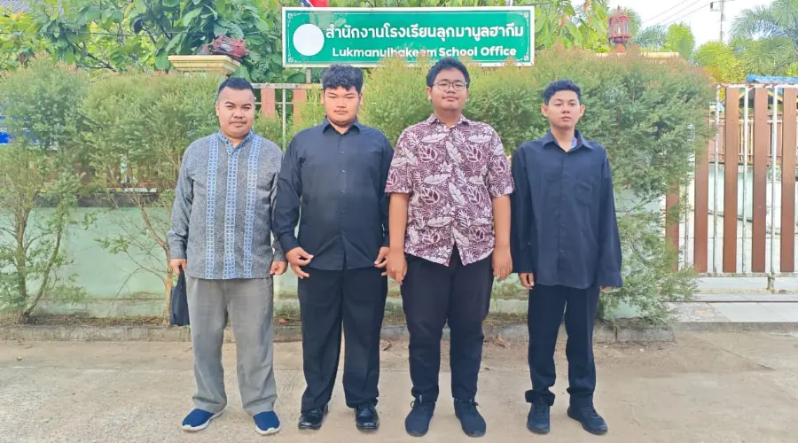 UM Surabaya Kirim 4 Mahasiswa untuk Magang Internasional di Thailand