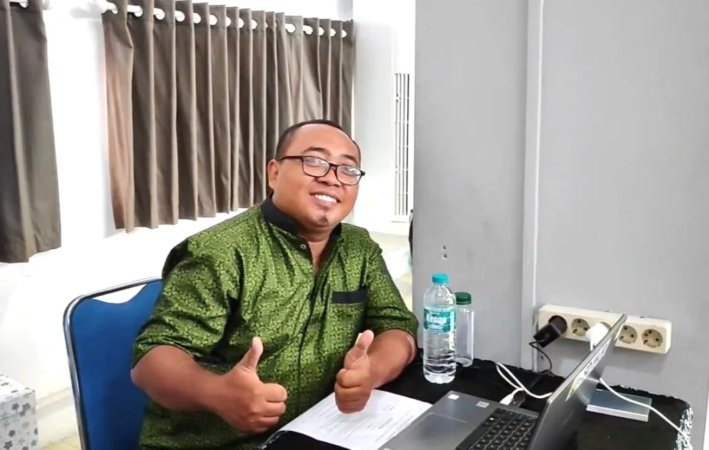 Kisah Ustadz Rokhim, Sang Kreator Sunyi di Balik Gemerlap Specta Show SD Muri