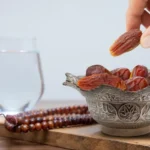 Sunnah Berbuka, Takjil Kurma atau yang Manis?
