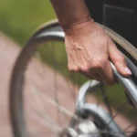 Sandal Hilang Galau, Kaki Hilang Santuy