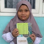 Dinyatakan Lulus, Siswa SD Muhammadiyah 1 Driyorejo Hadiahkan Kartu Hijau Munaqasah Jelang Hari Ibu