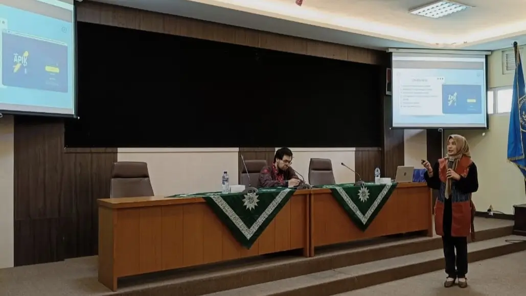 Lewat Kuliah Praktisi, EKOS UMM Kupas Peran SIAPIK untuk Penguatan UMKM