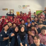 Mahasiswa Unmuh Jember Ajak Siswa MIM 2 Wuluhan Cegah Bullying dan Gunakan Gadget dengan Bijak