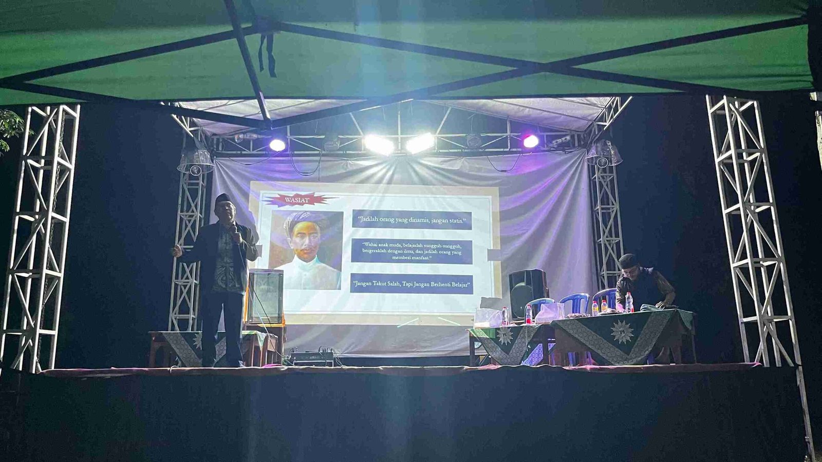 Di Kemah Santri Muhammadiyah Jatim, Ketua LP2M PP Muhammadiyah Ajak Santri Keluar dari Zona Nyaman