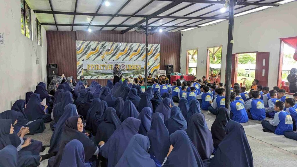 Belajar di Alam Terbuka: Spiritual Journey MTs Mulimas Al Mizan di Prigen