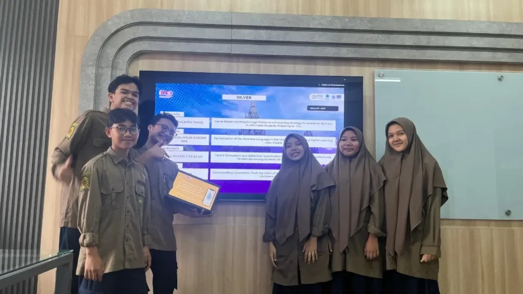 Karya Ilmiah Santri PPI AMF Tembus Ajang Internasional, Raih Emas dan Perak di I2ASPO