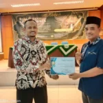 Kepala MIM 8 Bulu Sabet Juara Terbaik di IHT Sukses SPMB Bojonegoro