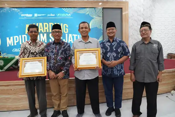 MPID PWM Jawa Timur Beri Penghargaan Karya Media dan Literasi MPID PDM se-Jatim