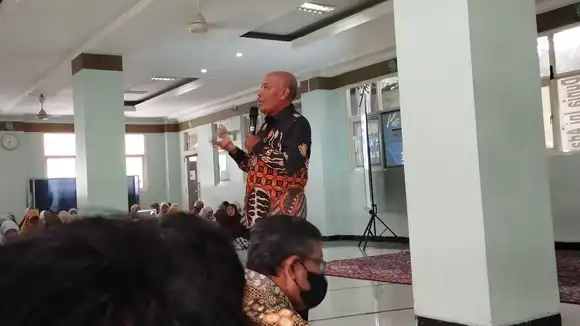 Majelis Dikdasmen dan PNF PCM Wonokromo Selenggarakan Pembinaan Guru dan Karyawan