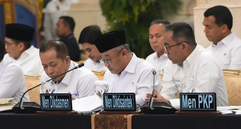 Kemendikdasmen Terapkan Kebijakan Pendidikan Darurat di 52 Daerah Terdampak Banjir dan Longsor