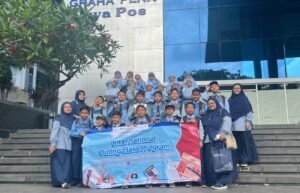 25 Siswa Berlian Primary School Ikuti International Outing Class ke Jawa Pos