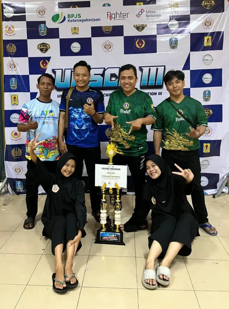 Tapak Suci Sambikerep Raih Juara Umum 2 Pra Remaja di UPSCC III Unesa 2025