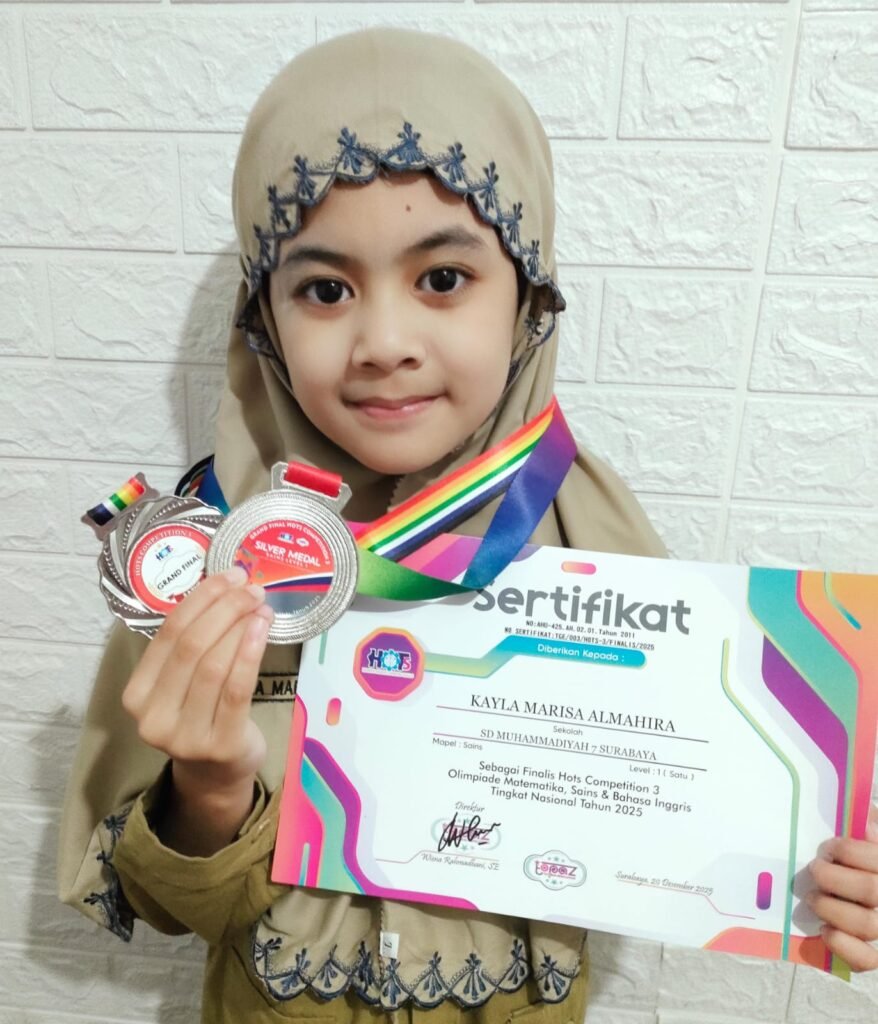 Siswi SD Muhammadiyah 7 Surabaya Raih Medali Perak dalam Olimpiade Matematika Nasional