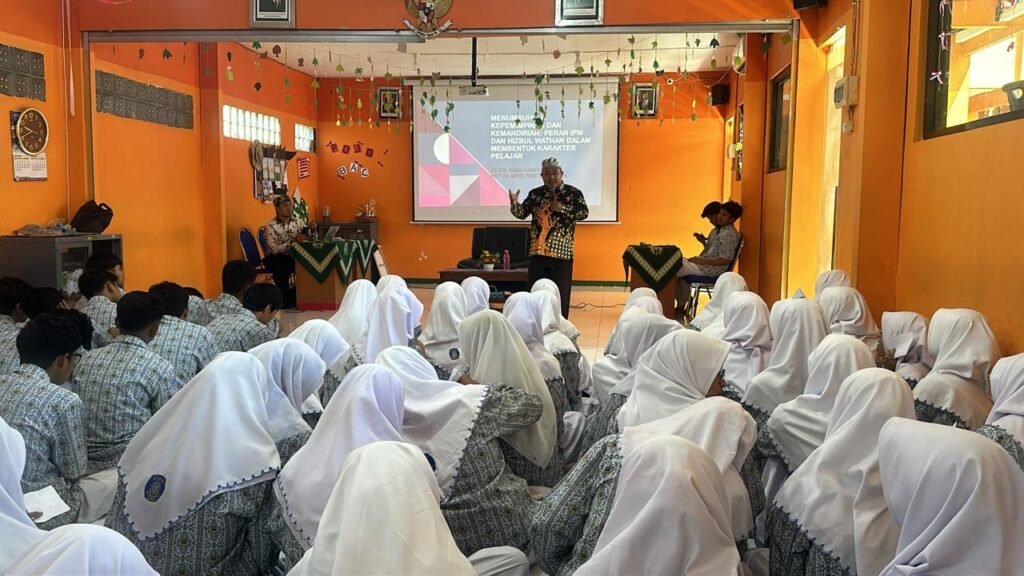 Pergantian Kepengurusan IPM dan HW, SMAMSEVEN Bekali Pelajar dengan Nilai Kepemimpinan