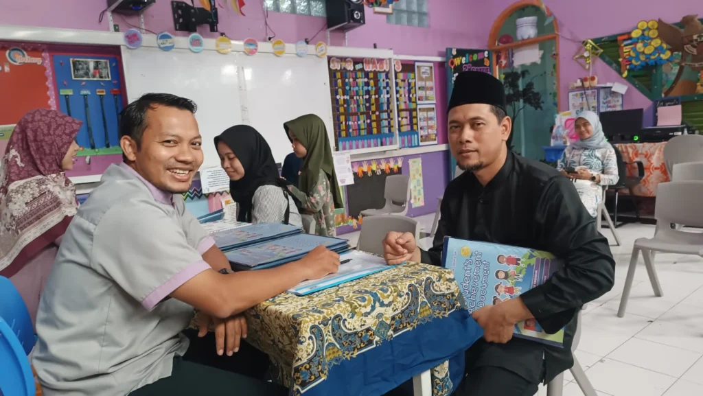 SD Muhammadiyah 16 Surabaya Terapkan Pengambilan Rapor Berbasis Konsultasi