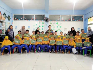 Sekolah Kreatif 1 Menganti Hadirkan Guest Teacher Bertema Kota Pelangi